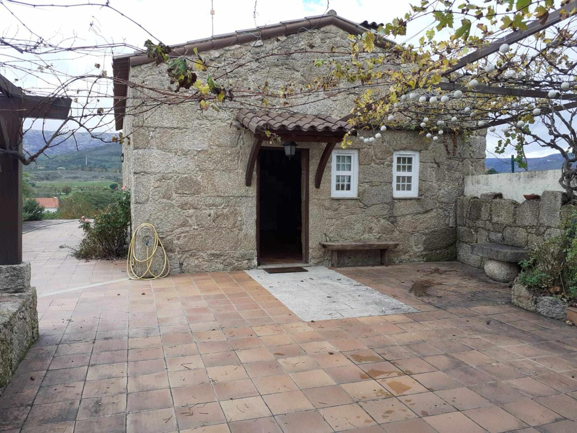 Casas Do Minerio Villa Guarda Exterior photo